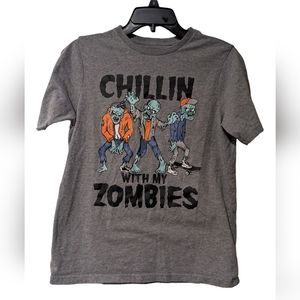 Chillin with my Zombies Gray Halloween Novelty T-Shirt Boys Size XL 14-16
